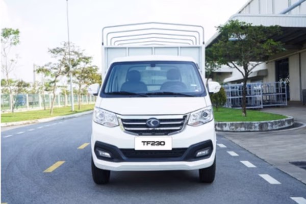 XE TẢI THACO FRONTIER TF230 – THÙNG MUI BẠT